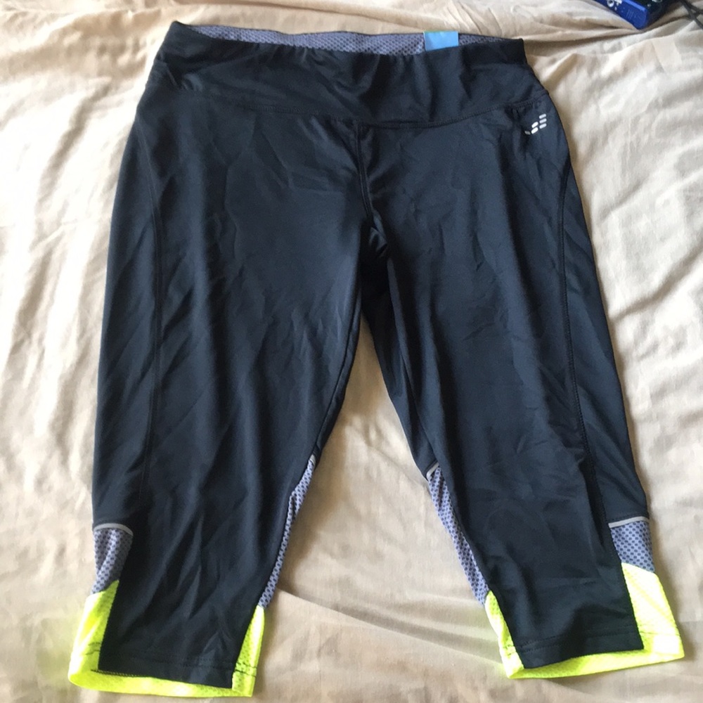 NWT BCG Running Capri size XL